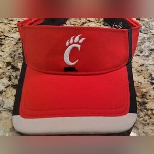 Under Armour Red & Black Visor Cincinnati Bearcats Unisex OSFA